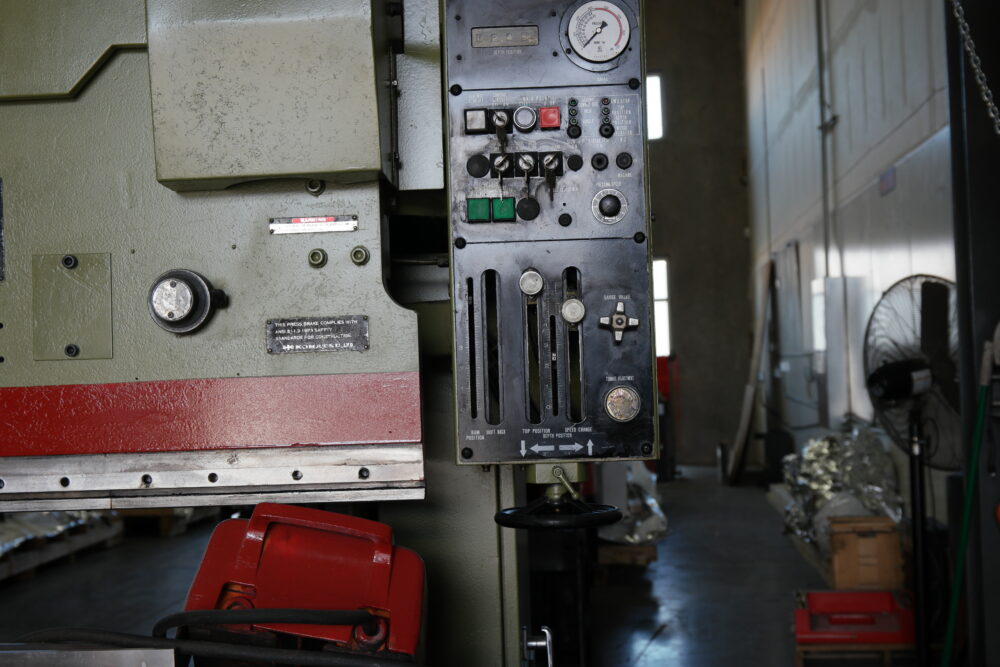 Komatsu Press Brake SAM 0008