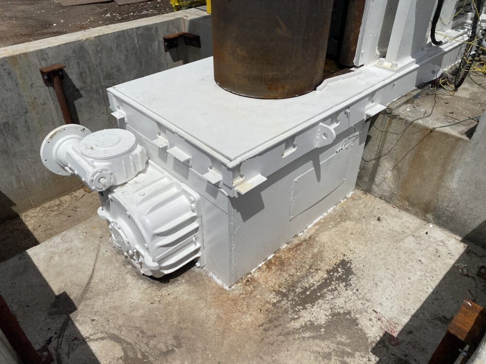 Hugh Smith Vertical Ship Yard / Pressure Vessel Bender 3000 Ton X 13', Up To 7.87&Quot; Thickness, 37.8&Quot; Main Roll IMG 8019