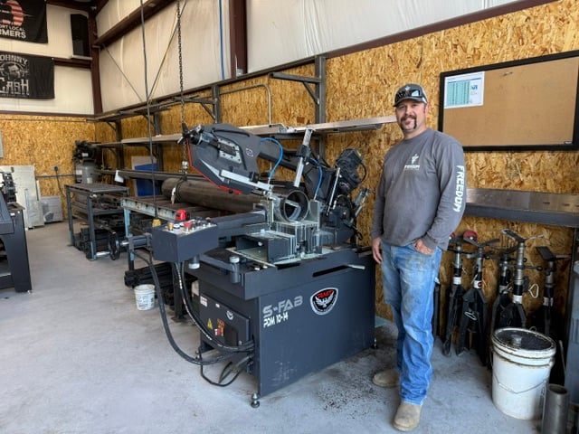 Spotlight On Freedom Fabrication Pic With Machine